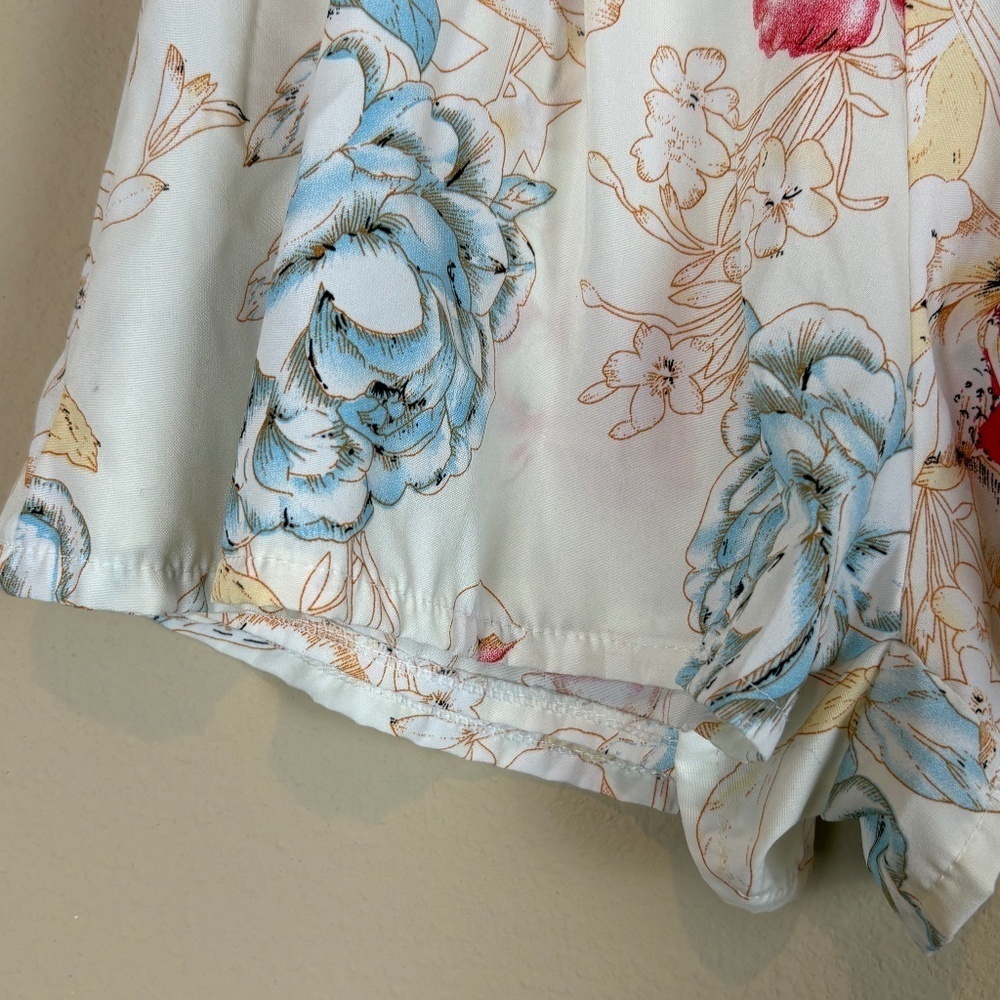 Haute Rogue Cream Skort with Red/Blue Floral Accents; Zipper Back Closure - Picture 3 of 7